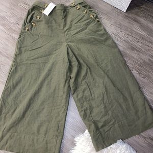 American Eagle boho capri pants